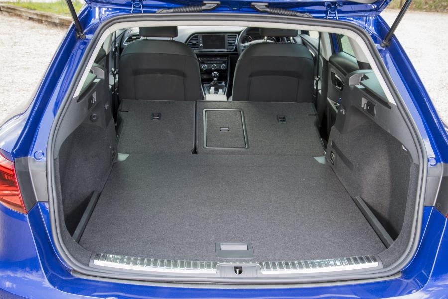 Багажник Seat Leon ST FR 2017 года  (UK) (фото 14 из 27)